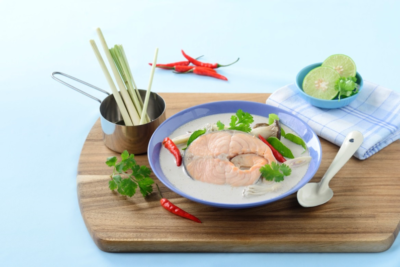 Tom kha salmon